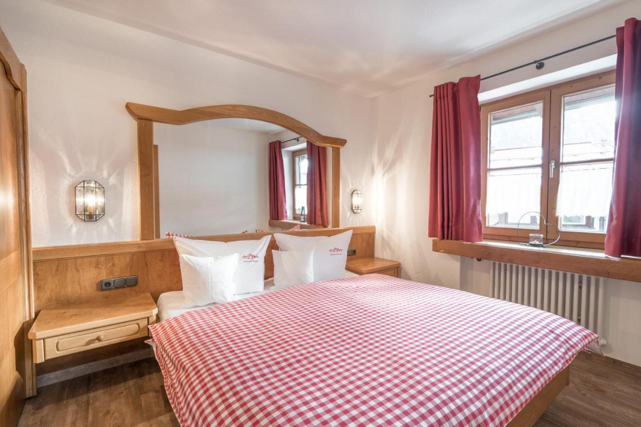 Ferienwohnungen Alpentraum - Landhaus Im Oberen Markt Oberstdorf Esterno foto